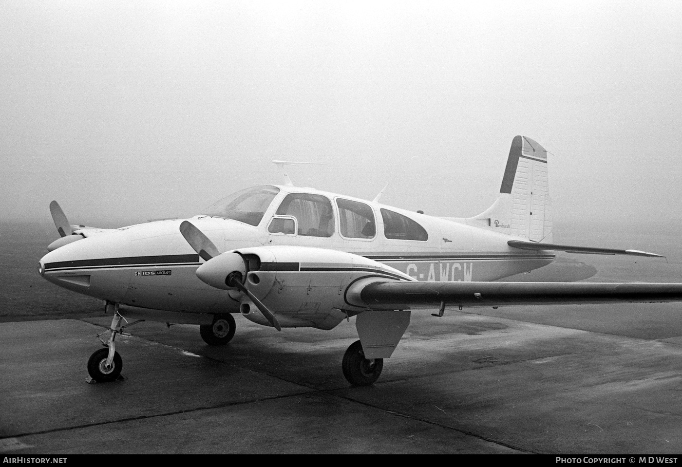 Aircraft Photo of G-AWCW | Beech E95 Travel Air | AirHistory.net #112969