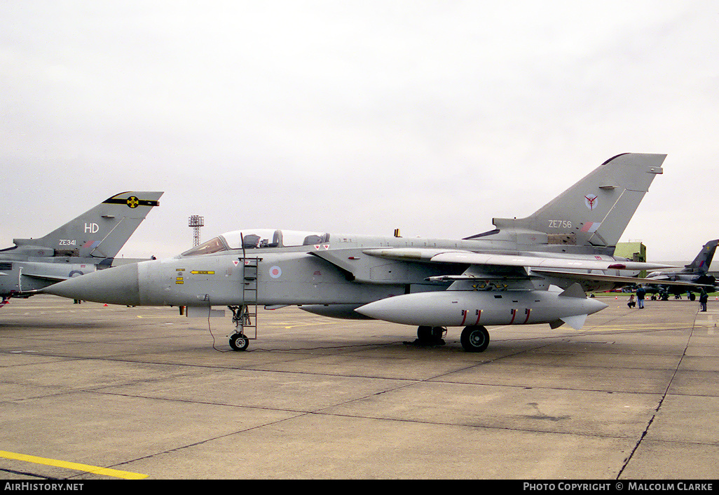 Aircraft Photo of ZE756 | Panavia Tornado F3 | UK - Air Force | AirHistory.net #112993