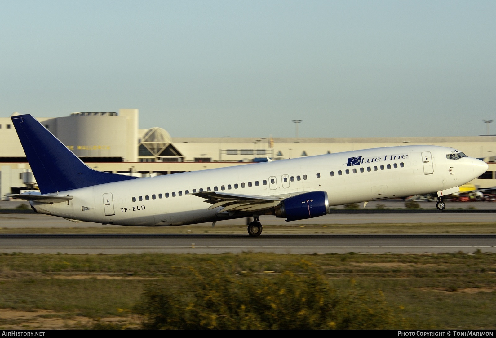 Aircraft Photo of TF-ELD | Boeing 737-46B | Blue Line | AirHistory.net #113028