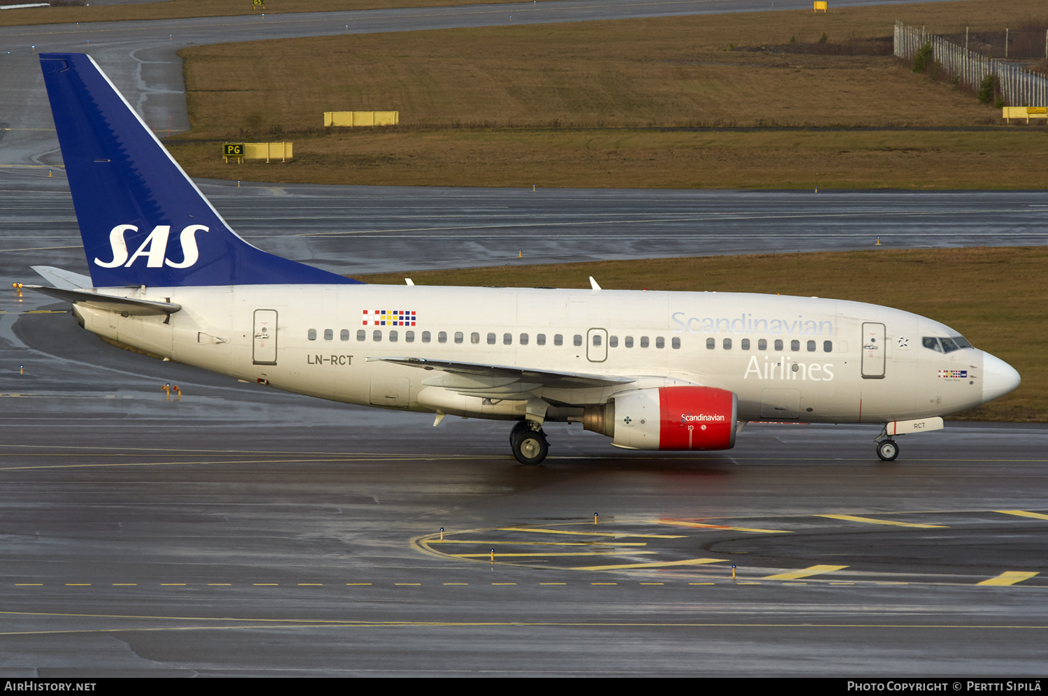 Aircraft Photo of LN-RCT | Boeing 737-683 | Scandinavian Airlines - SAS | AirHistory.net #113194