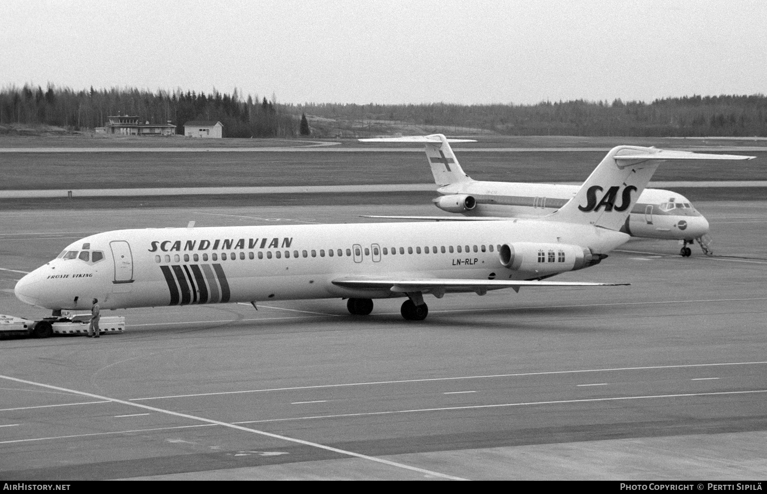 Aircraft Photo of LN-RLP | McDonnell Douglas DC-9-41 | Scandinavian Airlines - SAS | AirHistory.net #113232