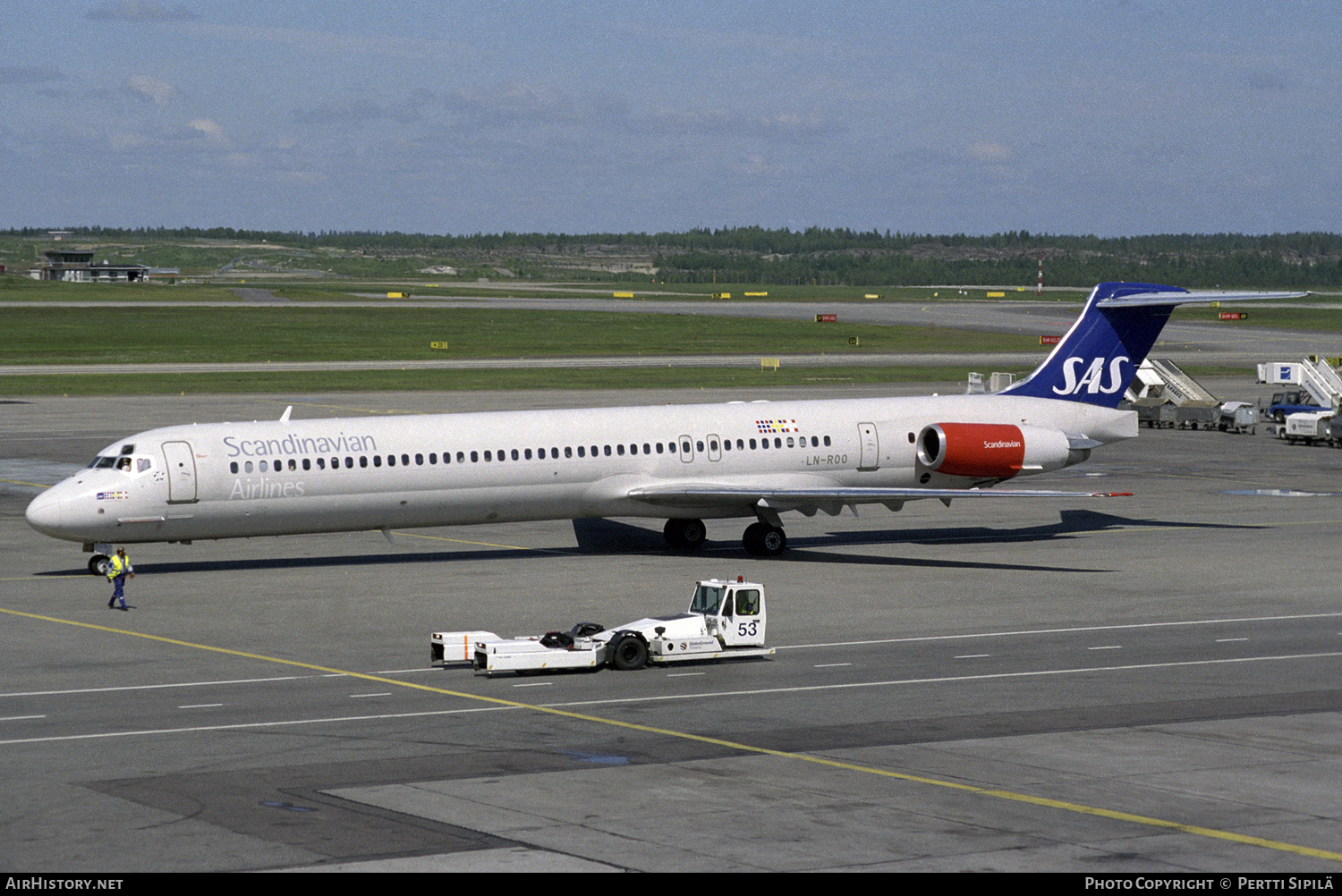 Aircraft Photo of LN-ROO | McDonnell Douglas MD-81 (DC-9-81) | Scandinavian Airlines - SAS | AirHistory.net #113297
