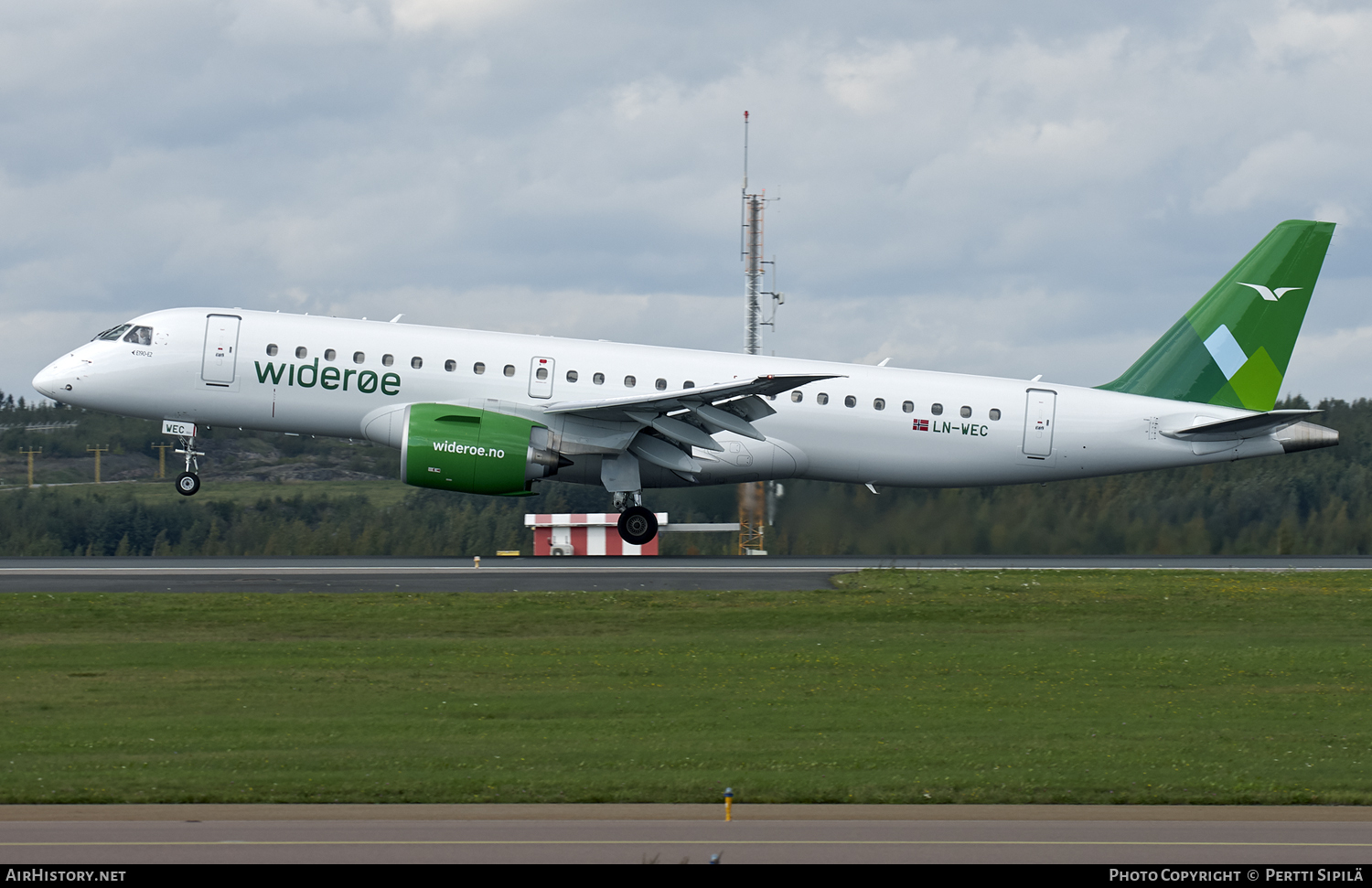 Aircraft Photo of LN-WEC | Embraer 190-E2 (ERJ-190-300) | Widerøe | AirHistory.net #113309