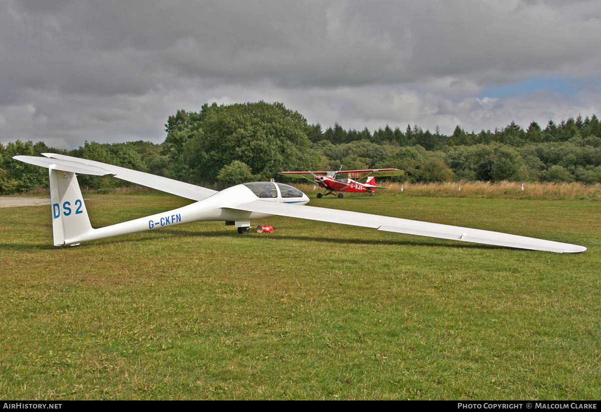 Aircraft Photo of G-CKFN | Glaser-Dirks DG-1000S | Yorkshire Gliding Club | AirHistory.net #113342