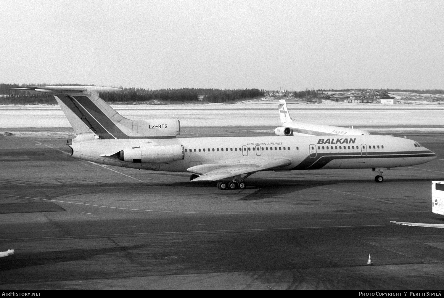 Aircraft Photo of LZ-BTS | Tupolev Tu-154B-2 | Balkan - Bulgarian Airlines | AirHistory.net #113365