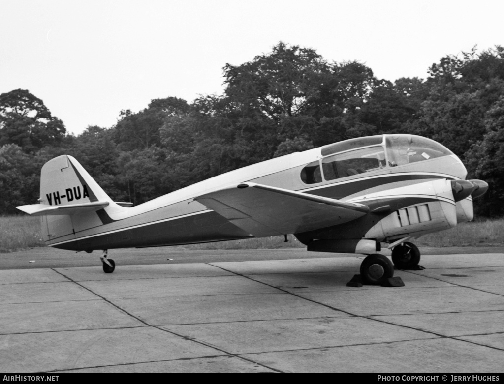 Aircraft Photo of VH-DUA | Let Ae-145 Super Aero 145 | AirHistory.net #113426