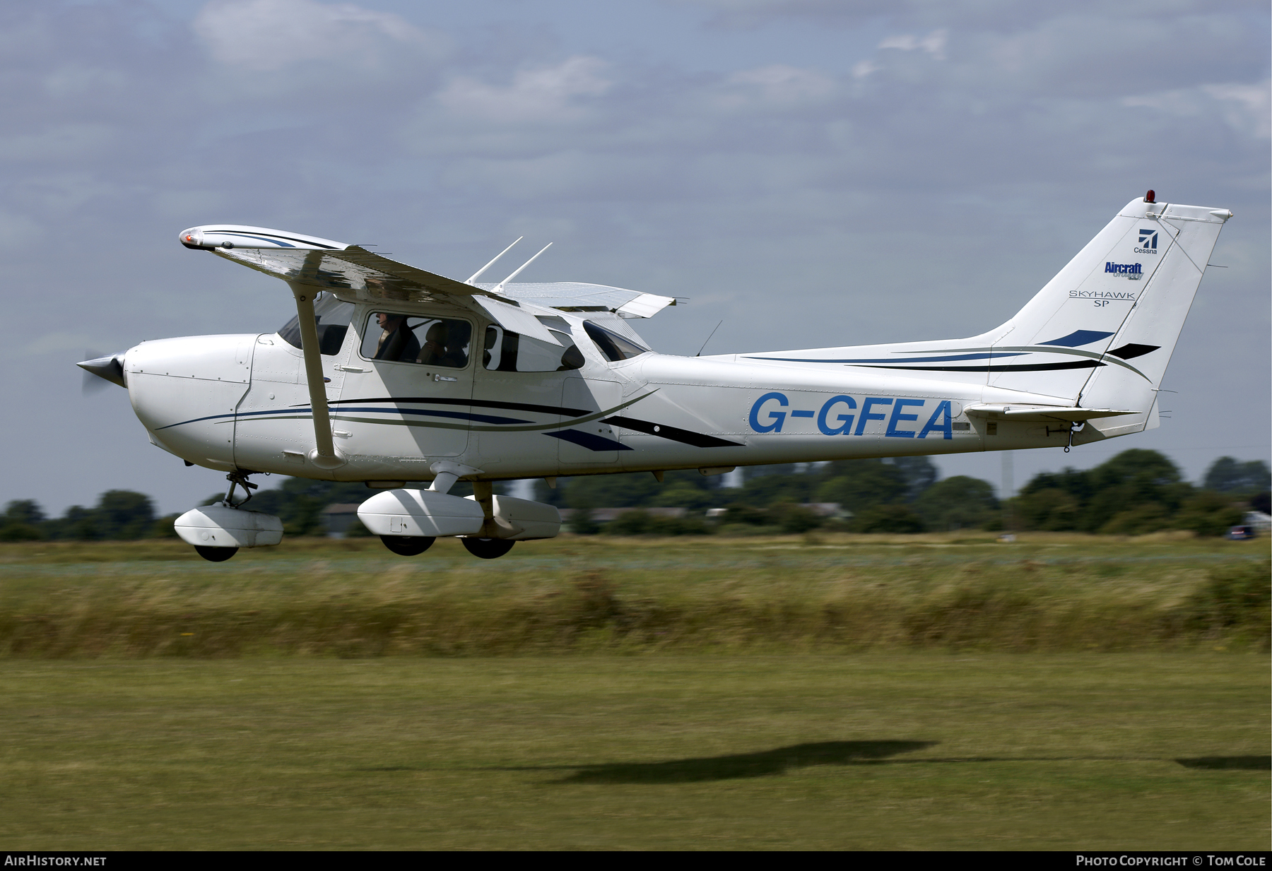 Aircraft Photo of G-GFEA | Cessna 172S Skyhawk | AirHistory.net #113808