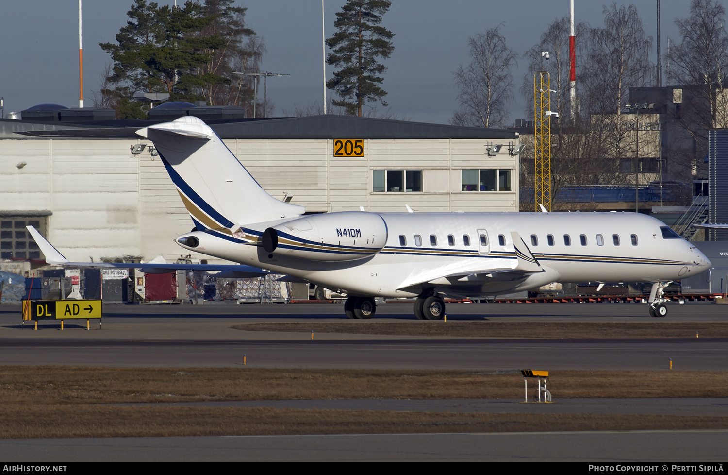 Aircraft Photo of N410M | Bombardier Global 6000 (BD-700-1A10) | AirHistory.net #113910