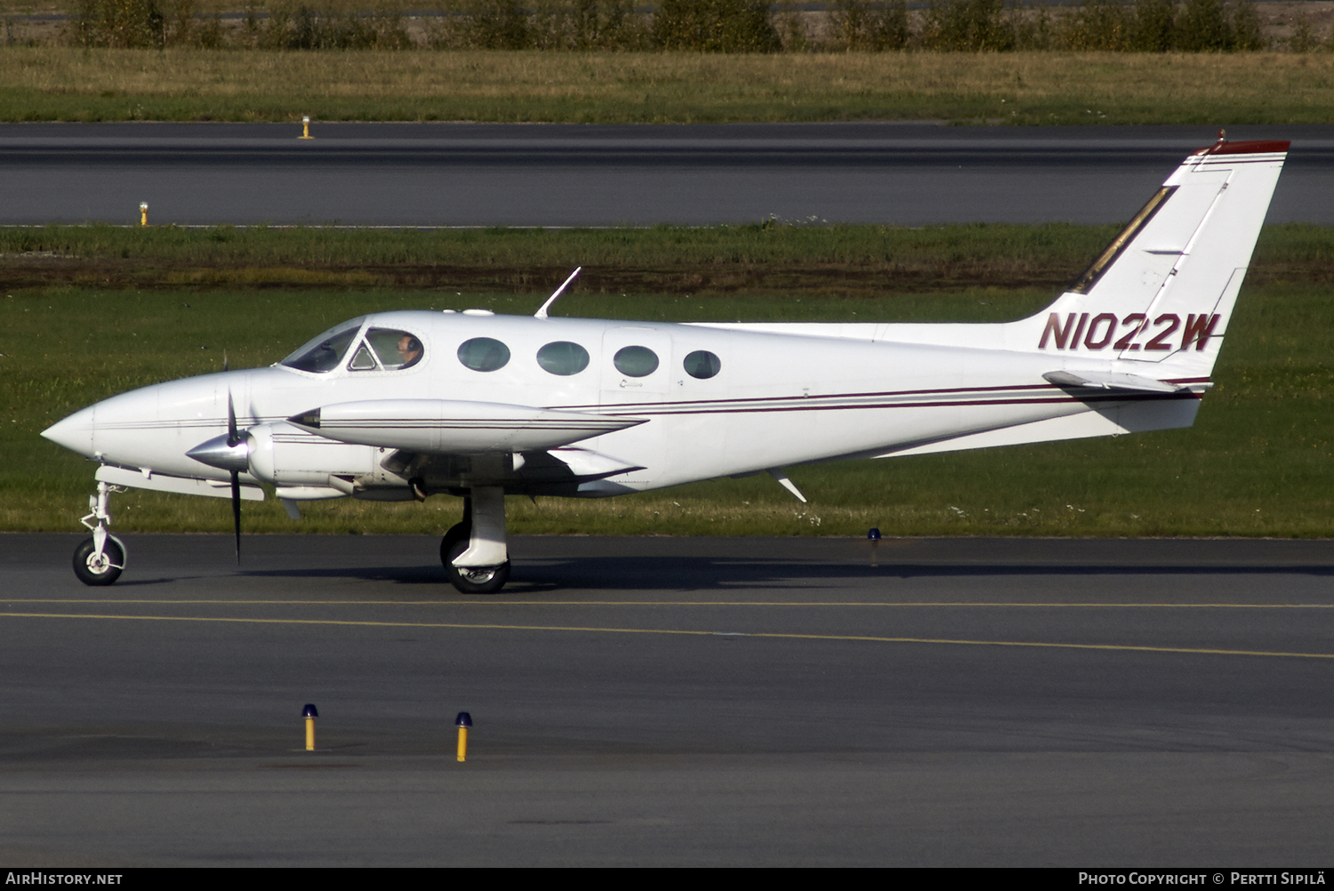 Aircraft Photo of N1022W | Cessna 340 | AirHistory.net #114005