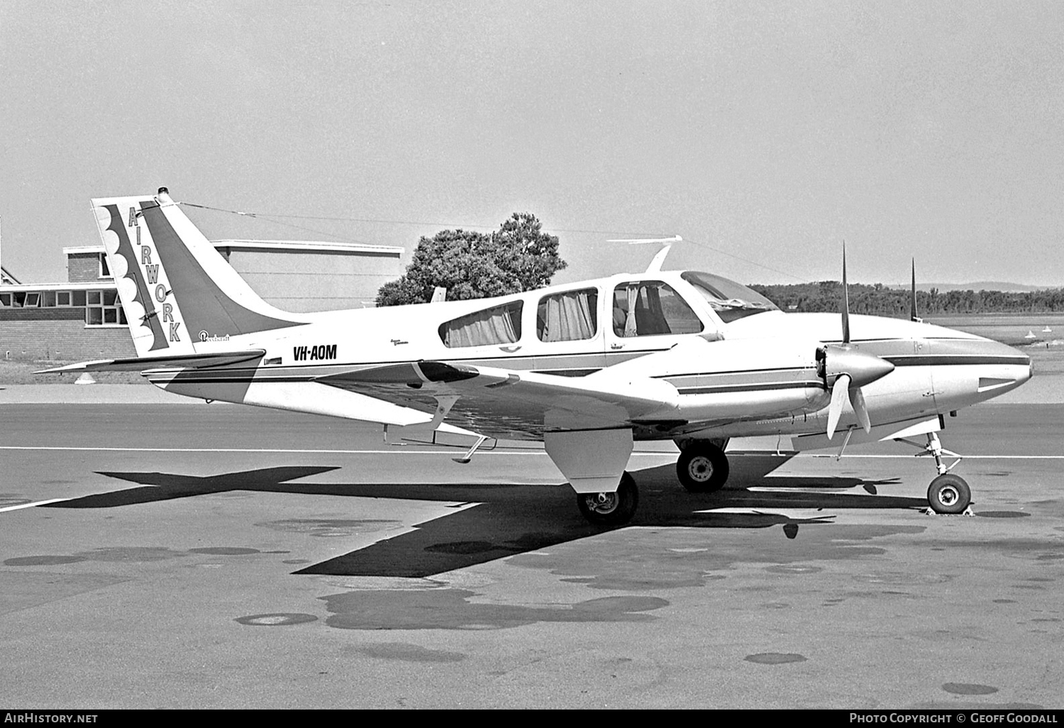Aircraft Photo of VH-AOM | Beech D55 Baron | Airwork Australia | AirHistory.net #114038