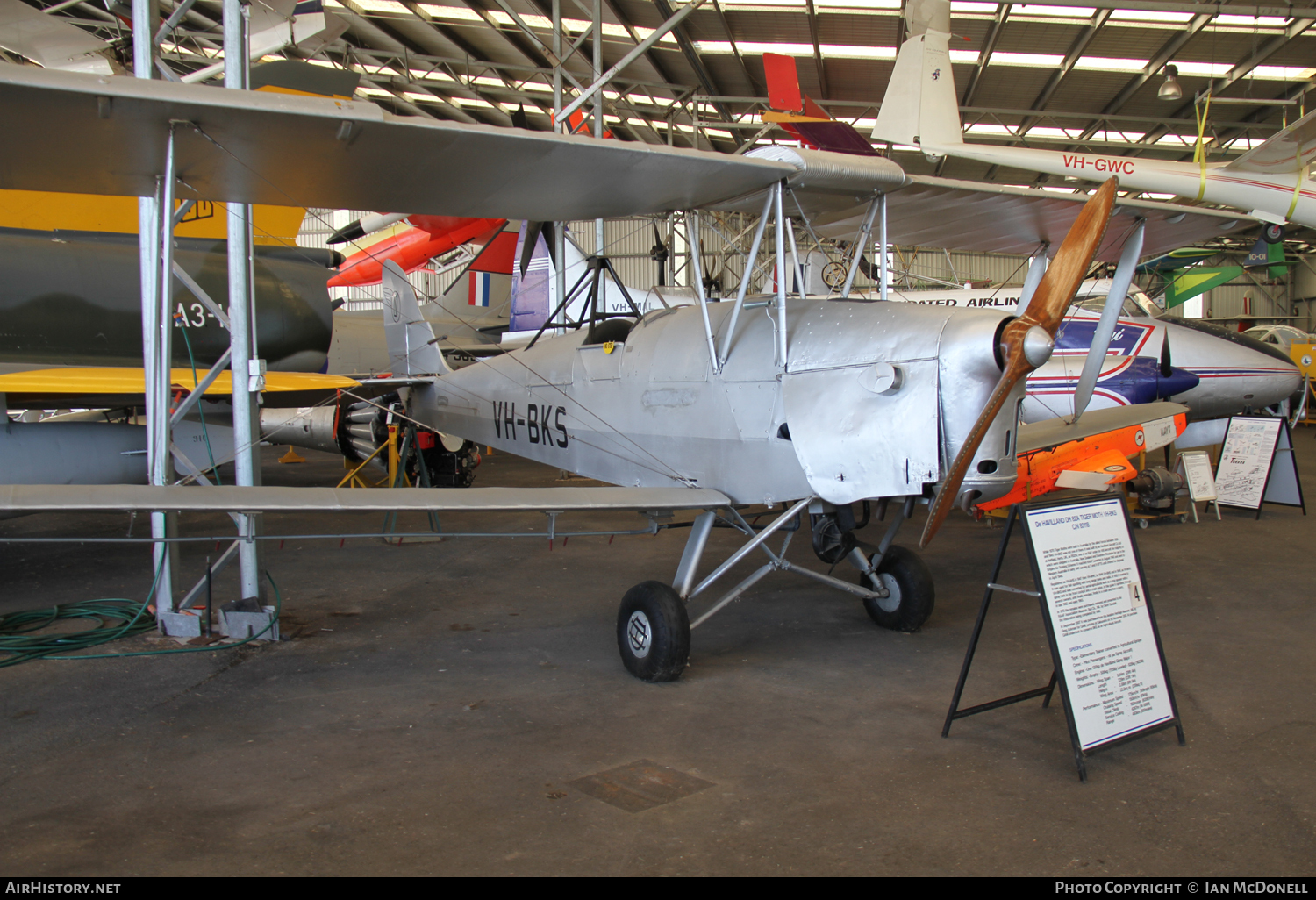 Aircraft Photo of VH-BKS | De Havilland D.H. 82A Tiger Moth | AirHistory.net #114040