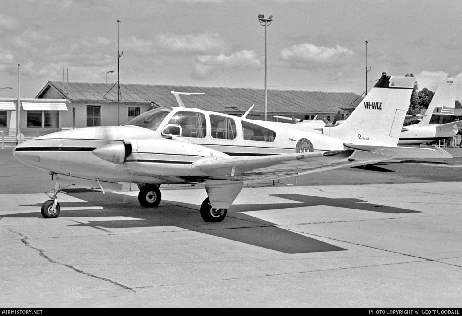 Aircraft Photo of VH-WDE | Beech D55 Baron | United Air Service - UAS | AirHistory.net #114178