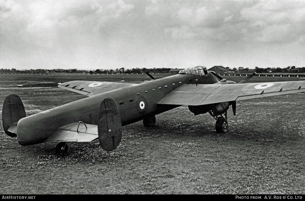 Aircraft Photo of L7246 | Avro 679 Manchester | UK - Air Force | AirHistory.net #114198