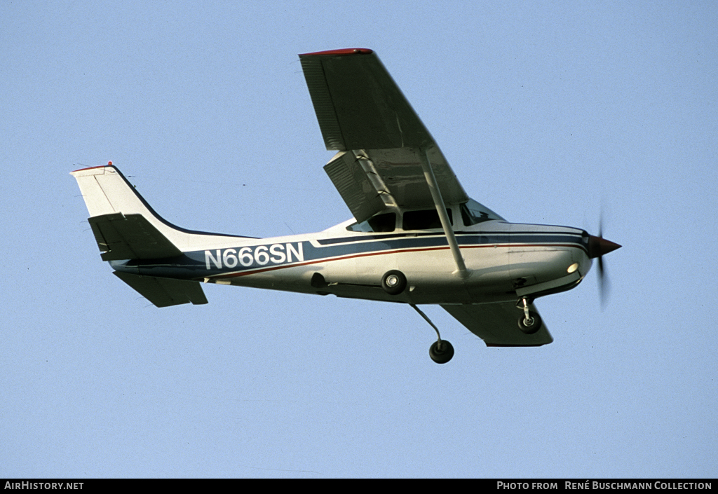 Aircraft Photo of N666SN | Cessna R182 Skylane RG | AirHistory.net #114210