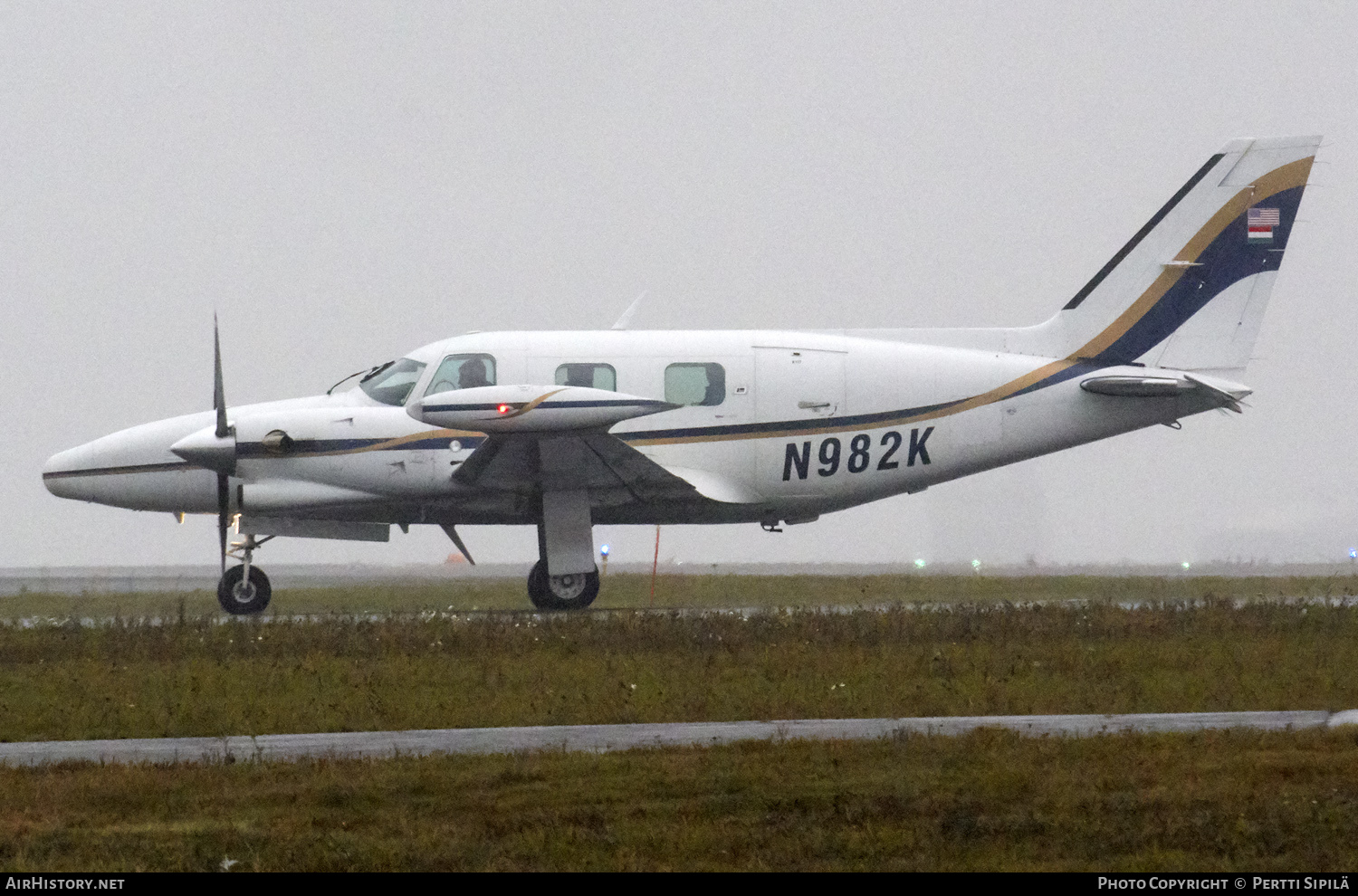 Aircraft Photo of N982K | Piper PA-31T Cheyenne II | AirHistory.net #114218