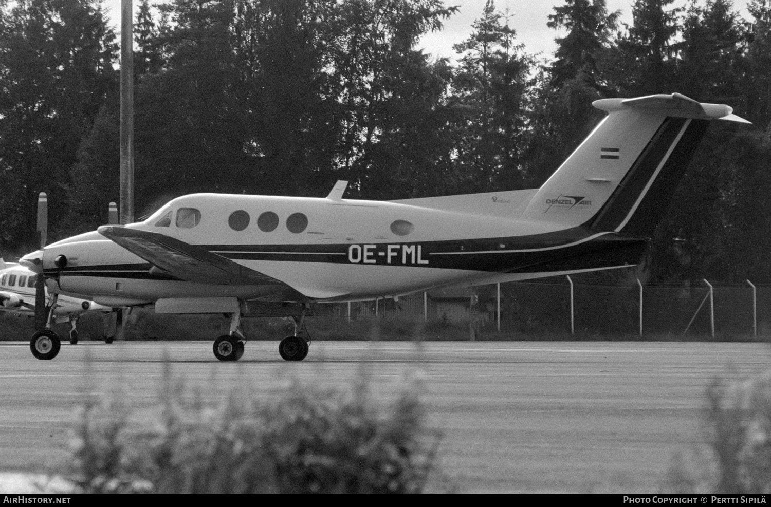 Aircraft Photo of OE-FML | Beech F90 King Air | Denzel Air | AirHistory.net #114414