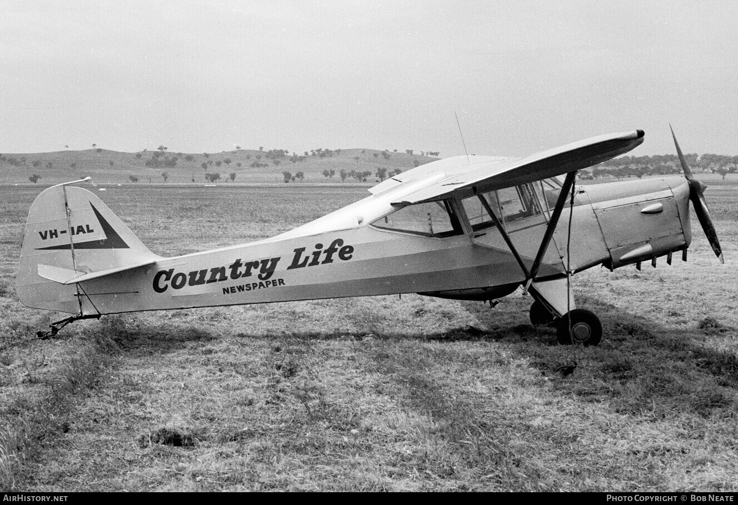 Aircraft Photo of VH-IAL | Auster J-5 Adventurer | Country Life Newspaper | AirHistory.net #114482