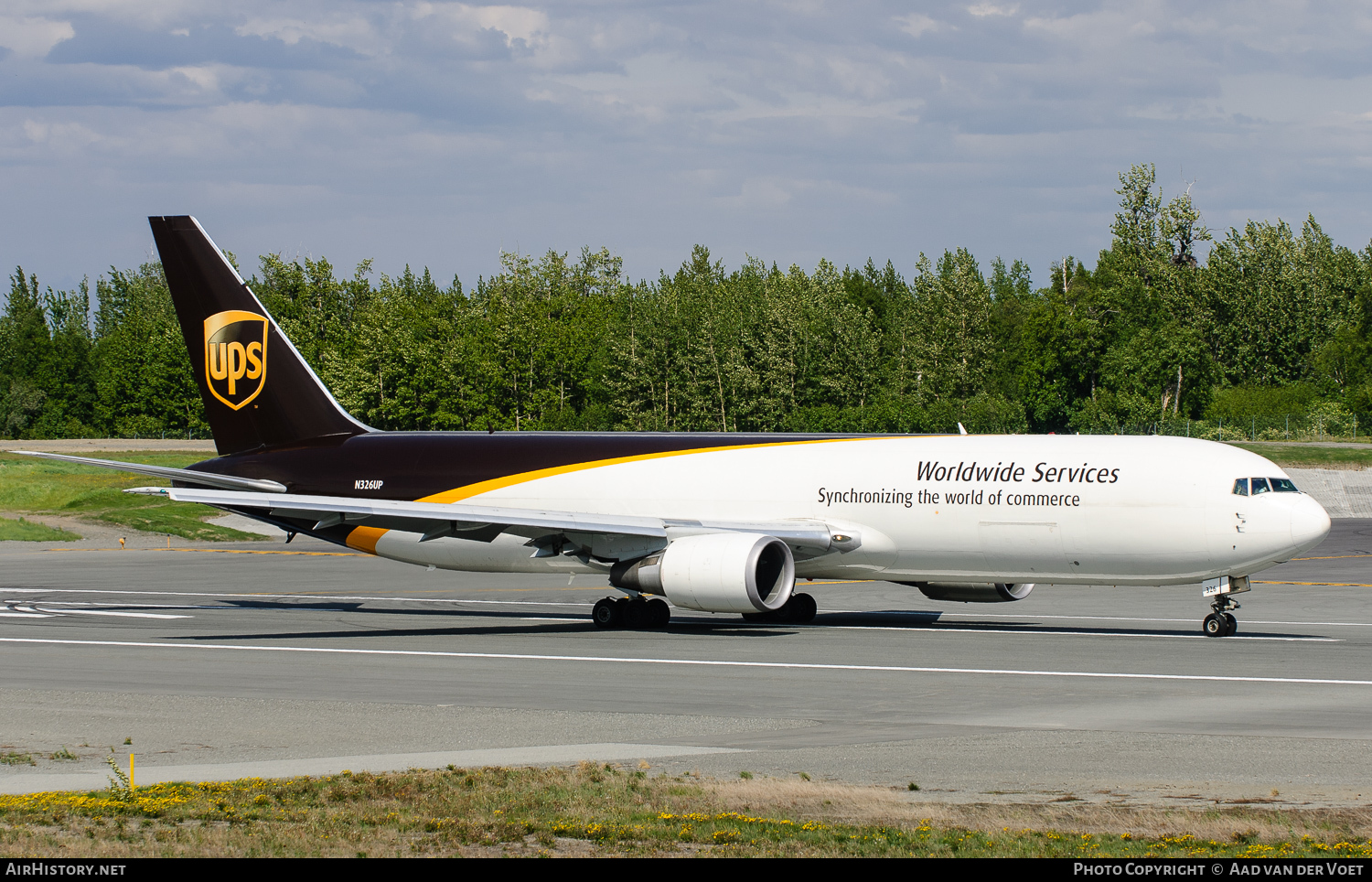 Aircraft Photo of N326UP | Boeing 767-34AF/ER | United Parcel Service - UPS | AirHistory.net #114513