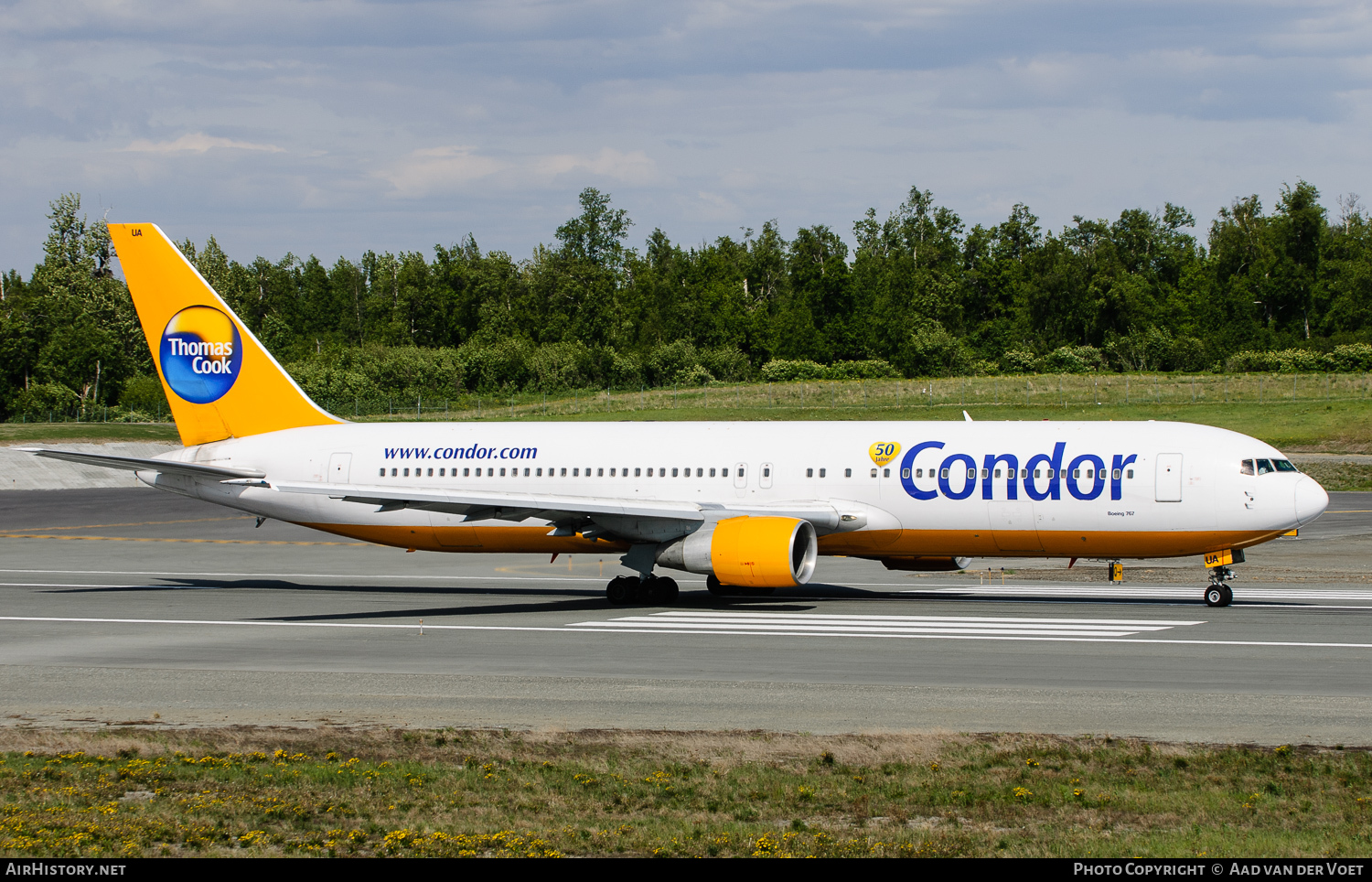 Aircraft Photo of D-ABUA | Boeing 767-330/ER | Condor Flugdienst | AirHistory.net #114545