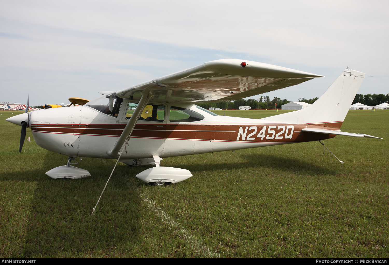 Aircraft Photo of N2452Q | Cessna 182K | AirHistory.net #114892