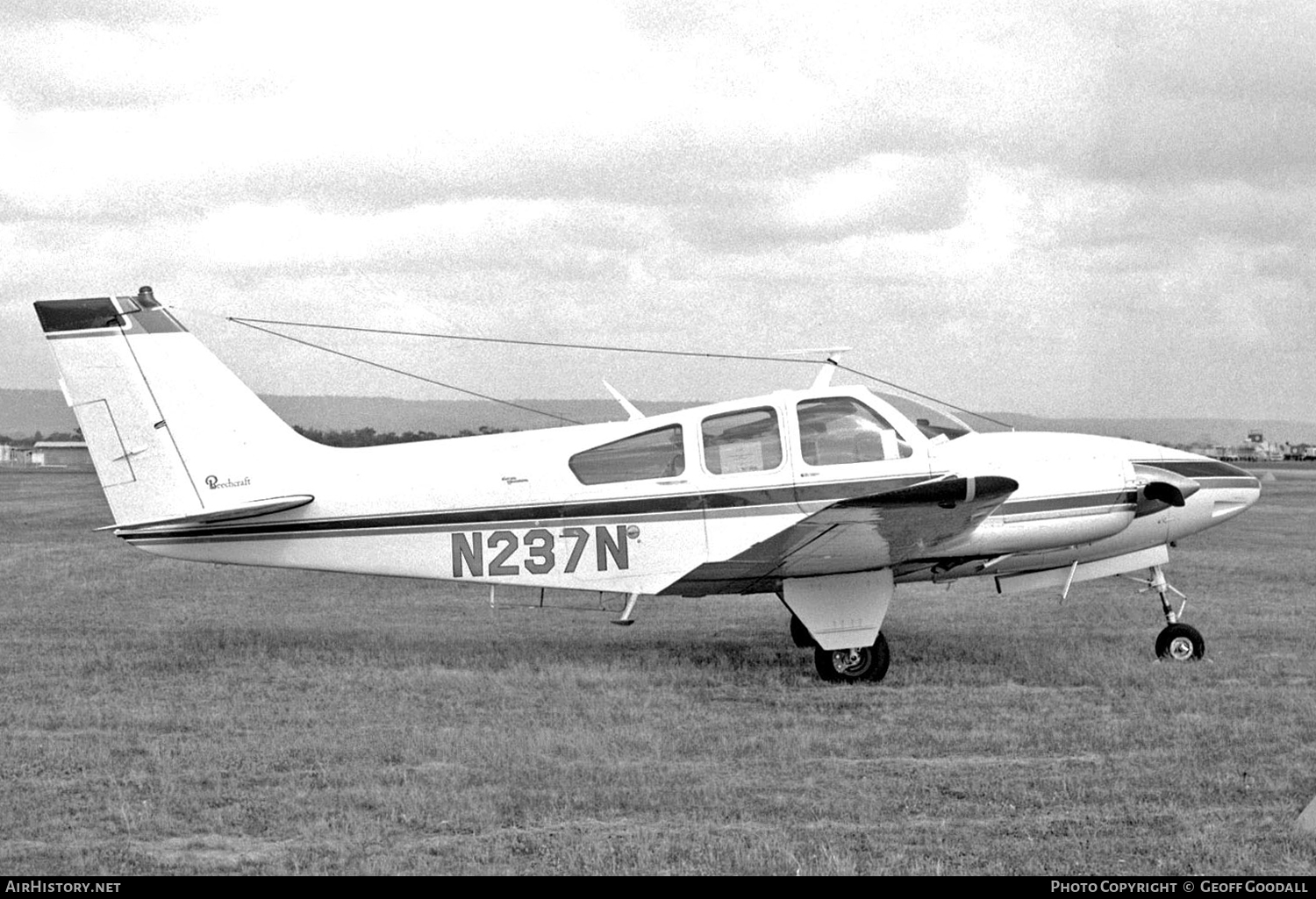 Aircraft Photo of N237N | Beech D55 Baron | AirHistory.net #114953