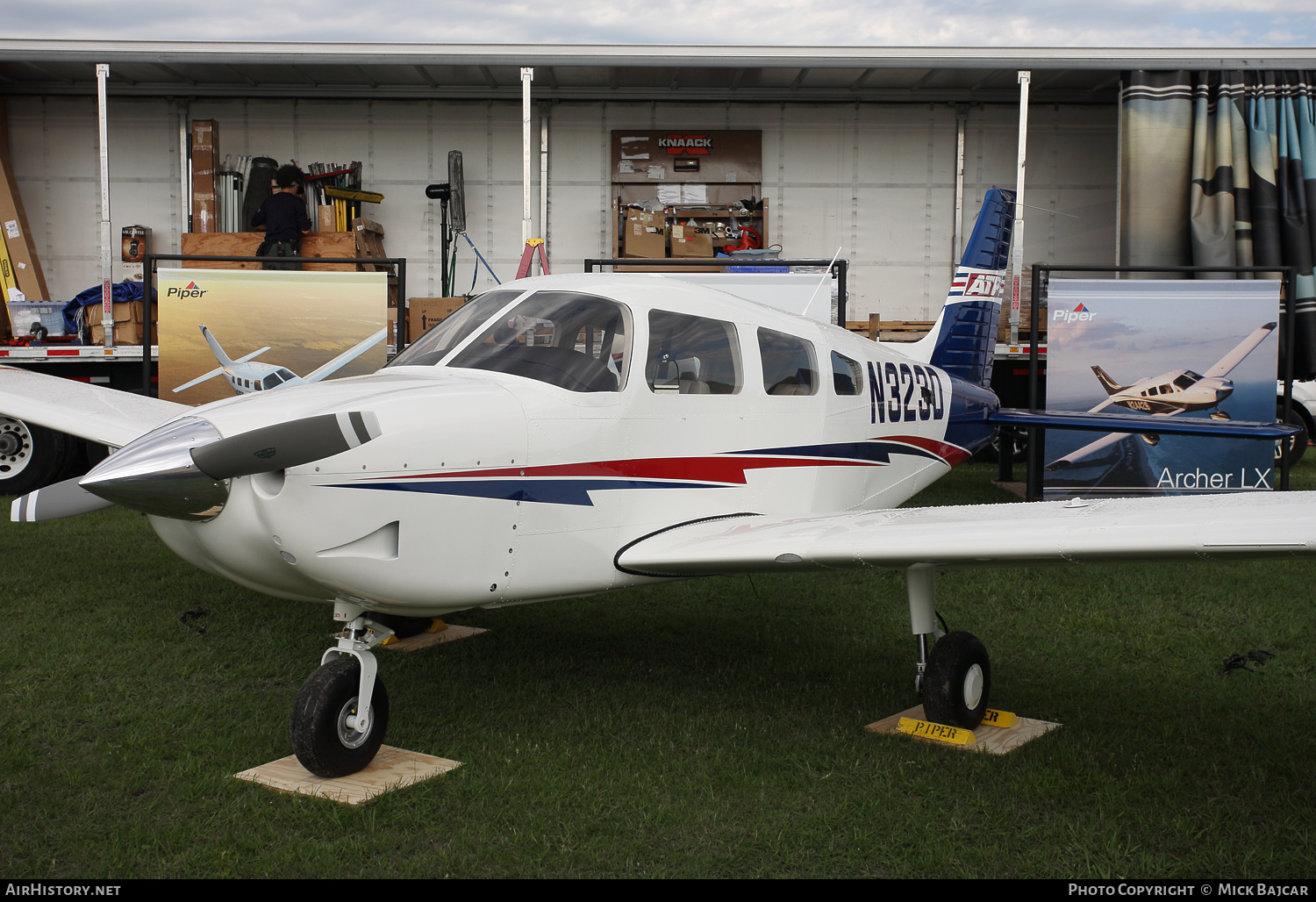 Aircraft Photo of N323D | Piper PA-28-181 Archer III | AirHistory.net #114981