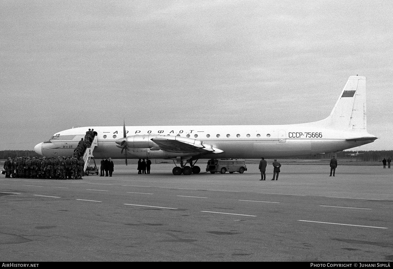 Aircraft Photo of CCCP-75666 | Ilyushin Il-18D | Aeroflot | AirHistory.net #115146
