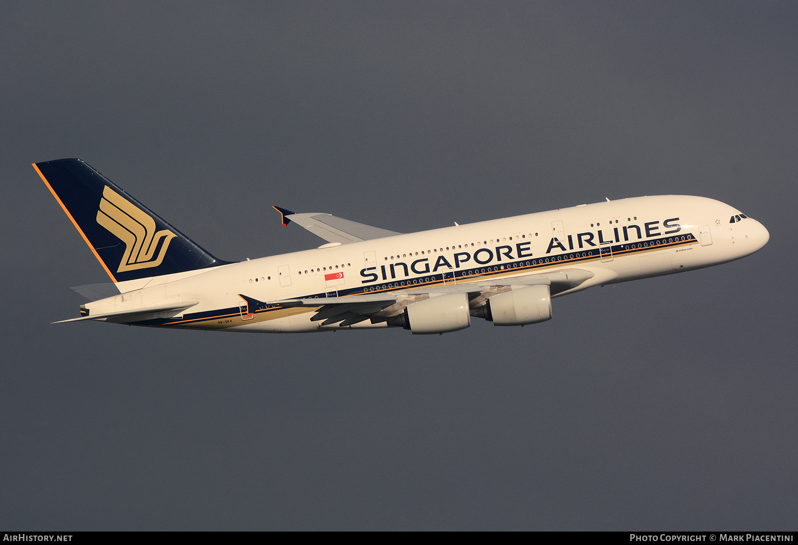 Aircraft Photo of 9V-SKV | Airbus A380-841 | Singapore Airlines | AirHistory.net #115344