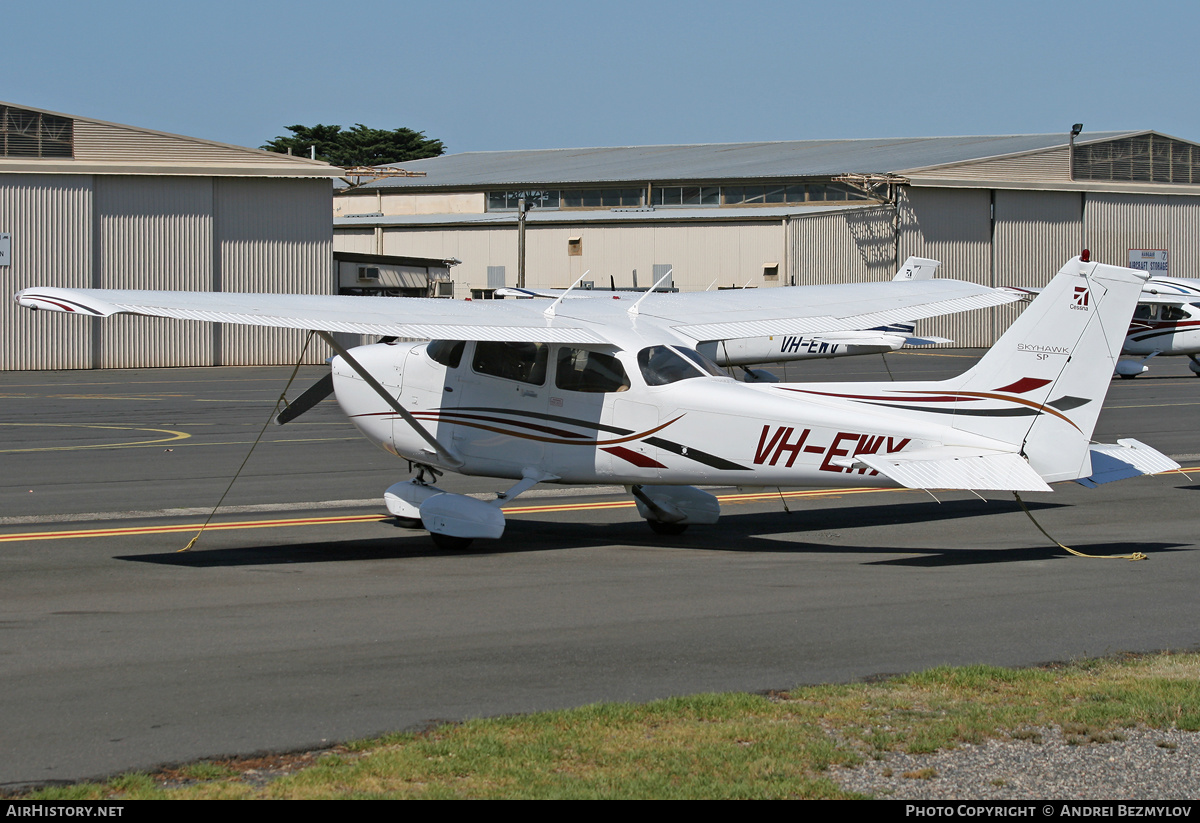 Aircraft Photo of VH-EWX | Cessna 172S Skyhawk SP | AirHistory.net #115388