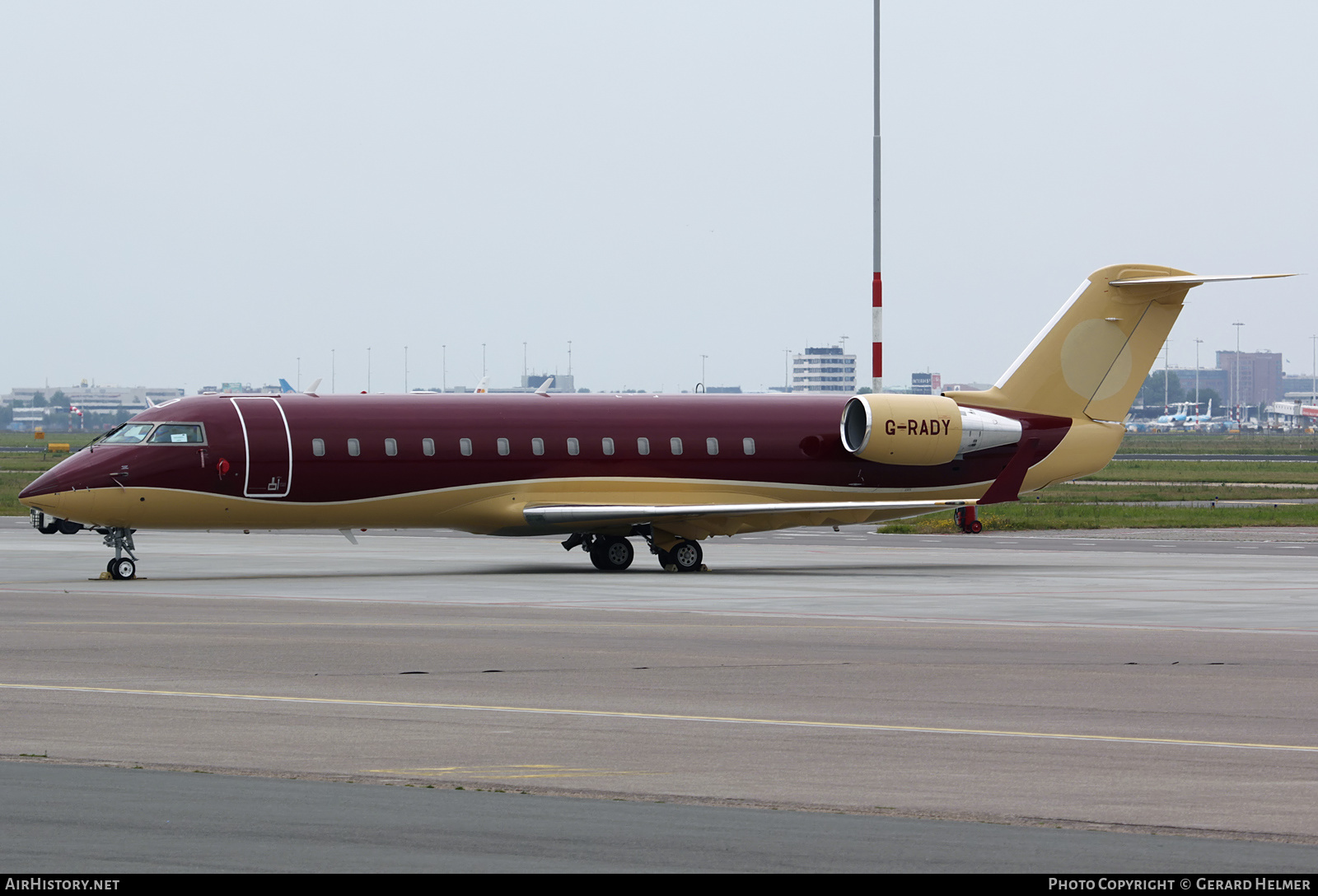 Aircraft Photo of G-RADY | Bombardier Challenger 850 (CRJ-200SE/CL-600-2B19) | AirHistory.net #115440