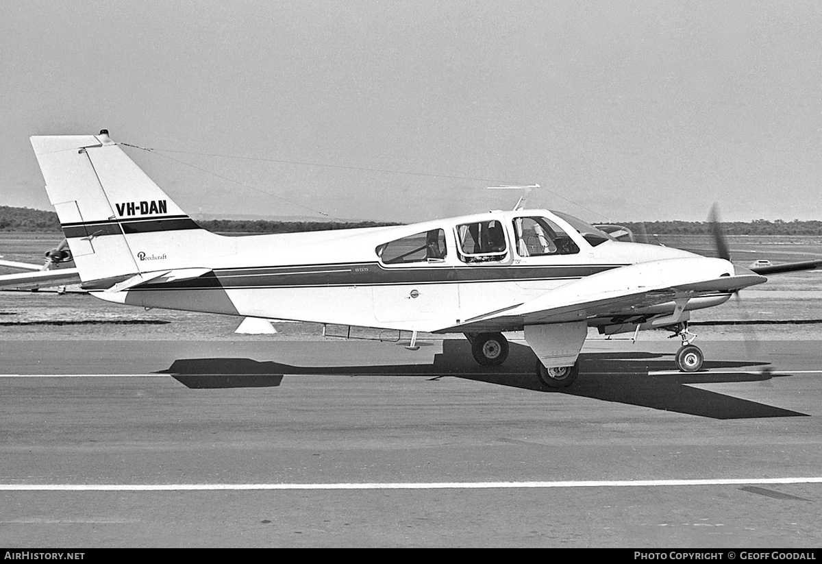 Aircraft Photo of VH-DAN | Beech B55 Baron (95-B55) | AirHistory.net #115630