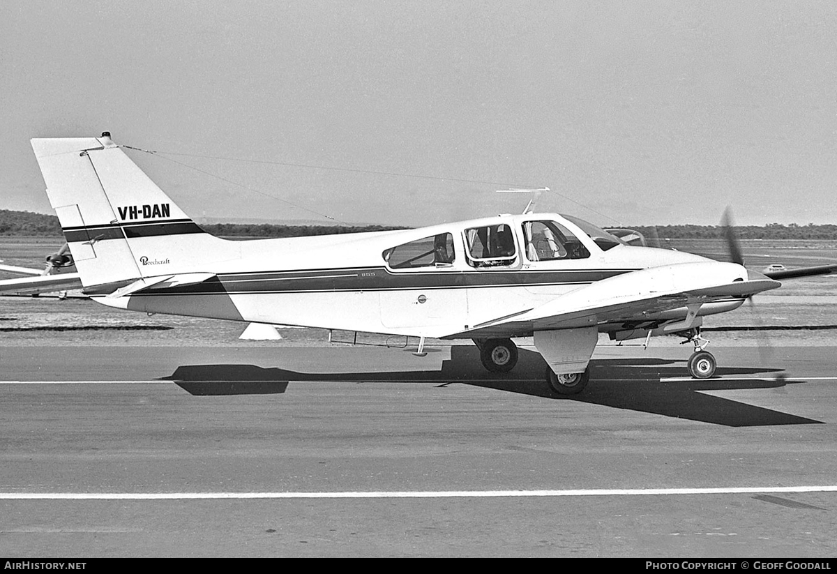 Aircraft Photo of VH-DAN | Beech B55 Baron (95-B55) | AirHistory.net #115630