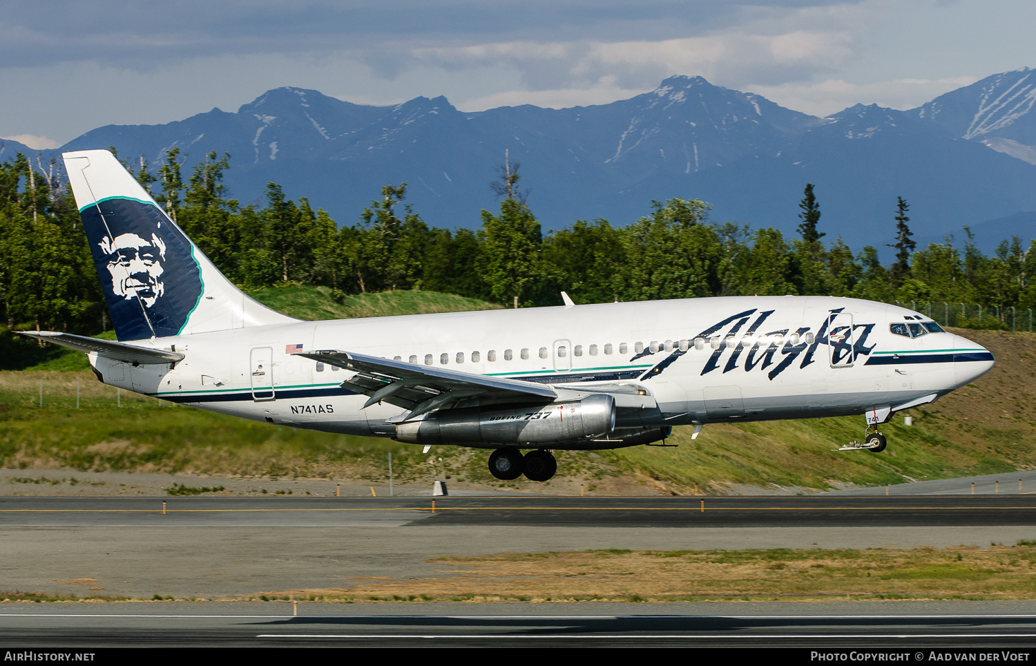 Aircraft Photo of N741AS | Boeing 737-2Q8C/Adv | Alaska Airlines | AirHistory.net #115649