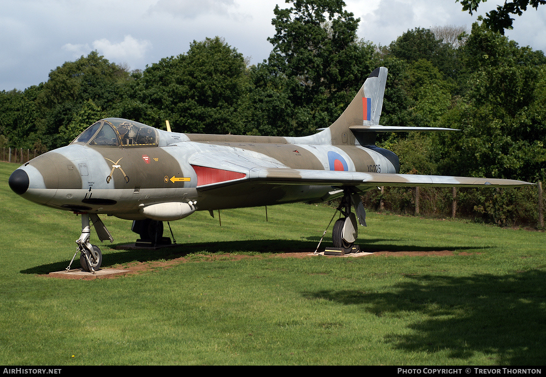 Aircraft Photo of XG225 | Hawker Hunter F6A | UK - Air Force | AirHistory.net #115720