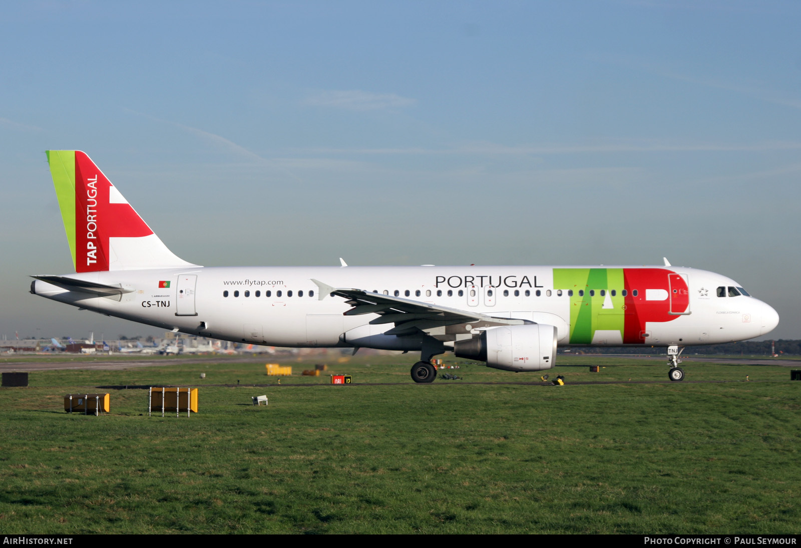 Aircraft Photo of CS-TNJ | Airbus A320-214 | TAP Portugal | AirHistory.net #115874