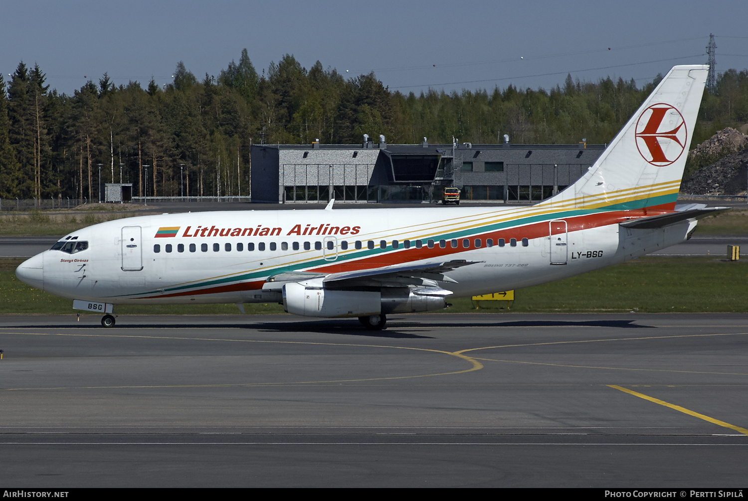 Aircraft Photo of LY-BSG | Boeing 737-2T2/Adv | Lithuanian Airlines | AirHistory.net #115901
