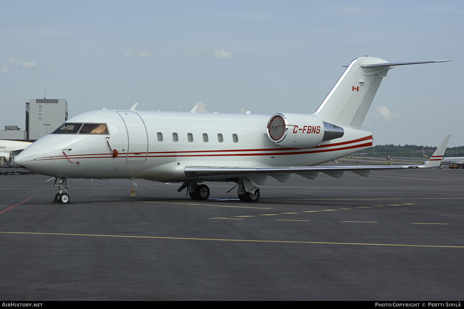 Aircraft Photo of C-FBNS | Bombardier Challenger 604 (CL-600-2B16) | AirHistory.net #115911