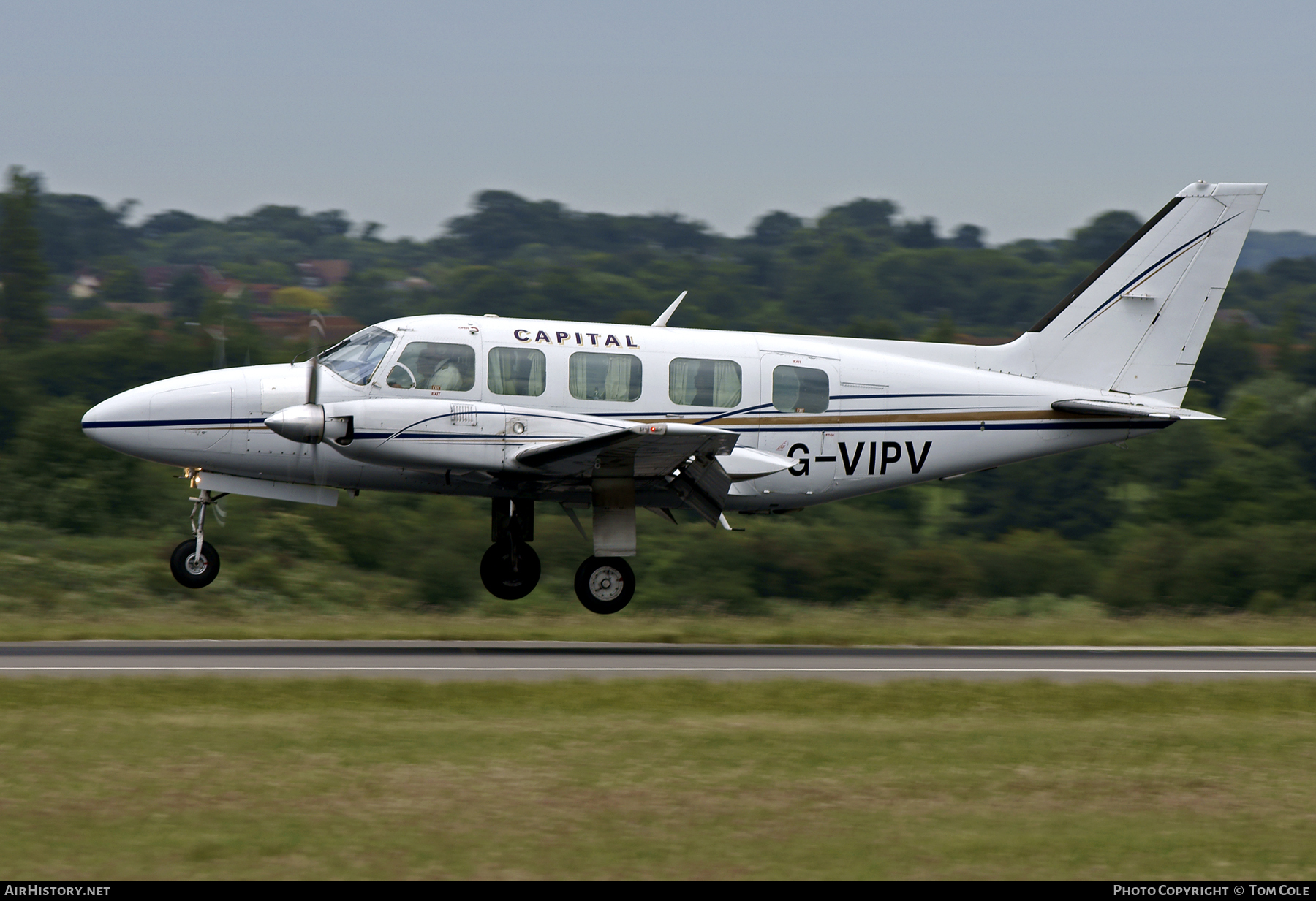 Aircraft Photo of G-VIPV | Piper PA-31-350 Navajo Chieftain | Capital Air | AirHistory.net #116008