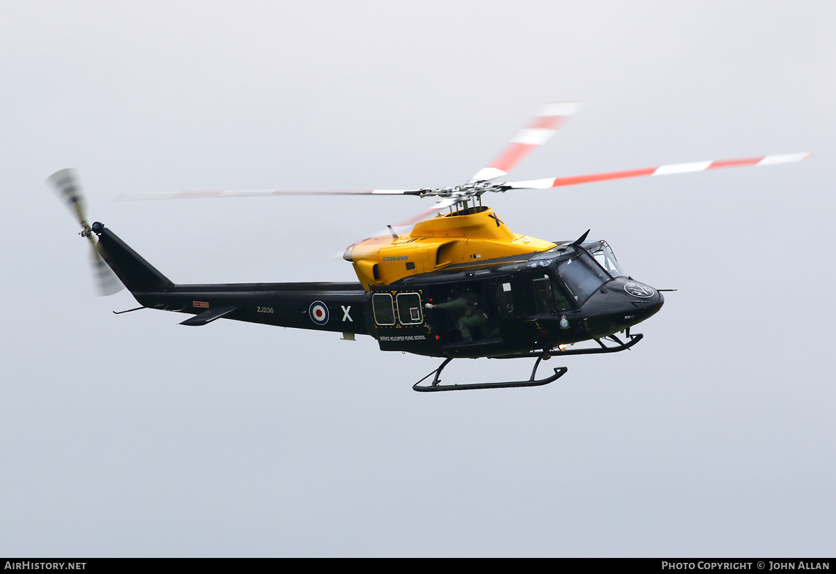 Aircraft Photo of ZJ236 | Bell 412EP Griffin HT1 | UK - Air Force | AirHistory.net #116314
