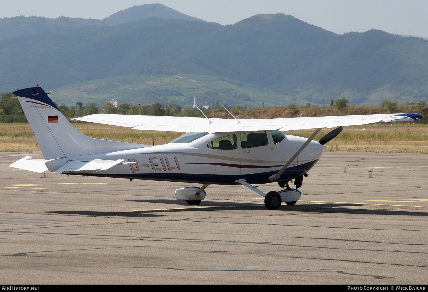 Aircraft Photo of D-EILI | Cessna 182R Skylane | AirHistory.net #116416