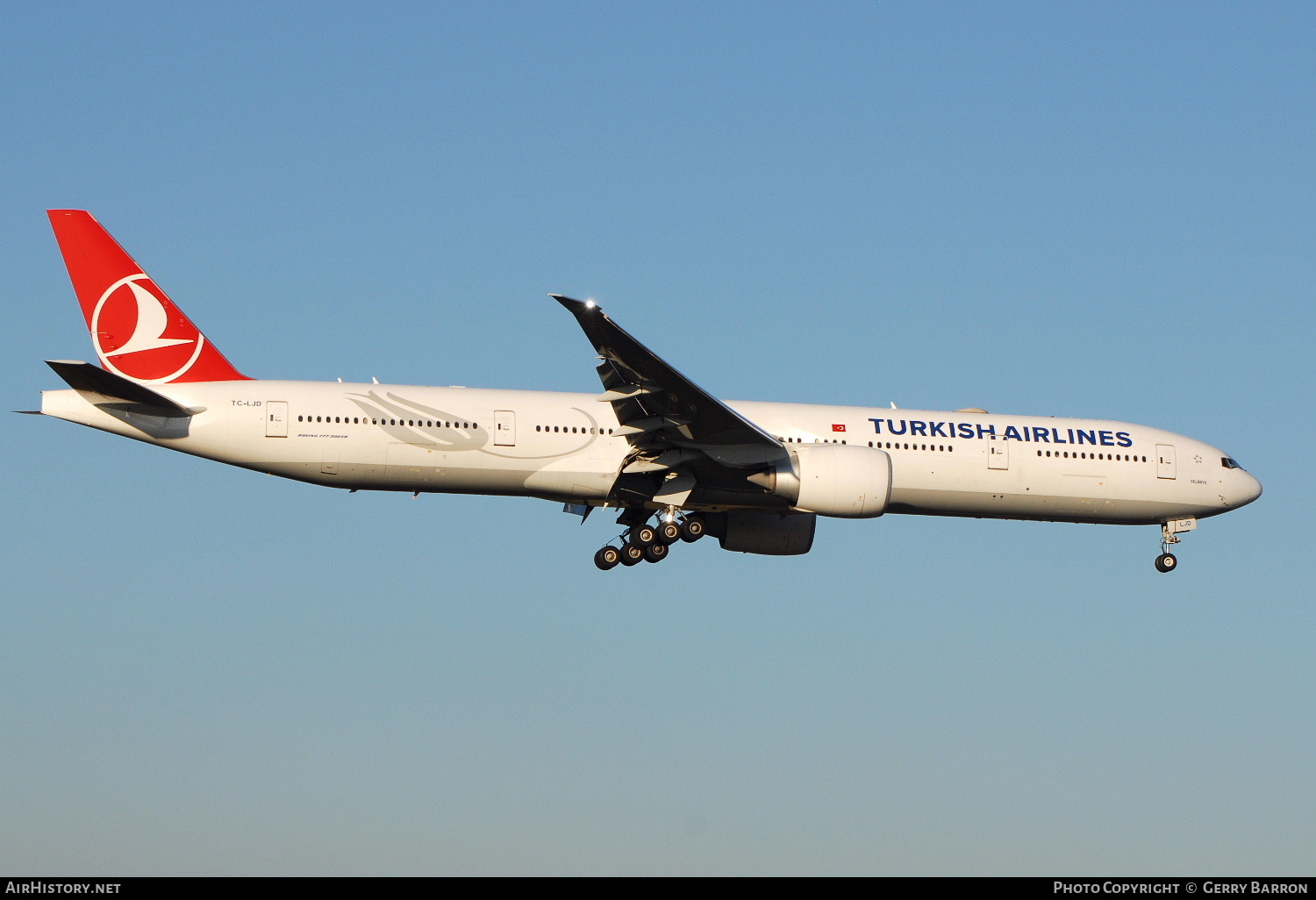 Aircraft Photo of TC-LJD | Boeing 777-3F2/ER | Turkish Airlines | AirHistory.net #116534