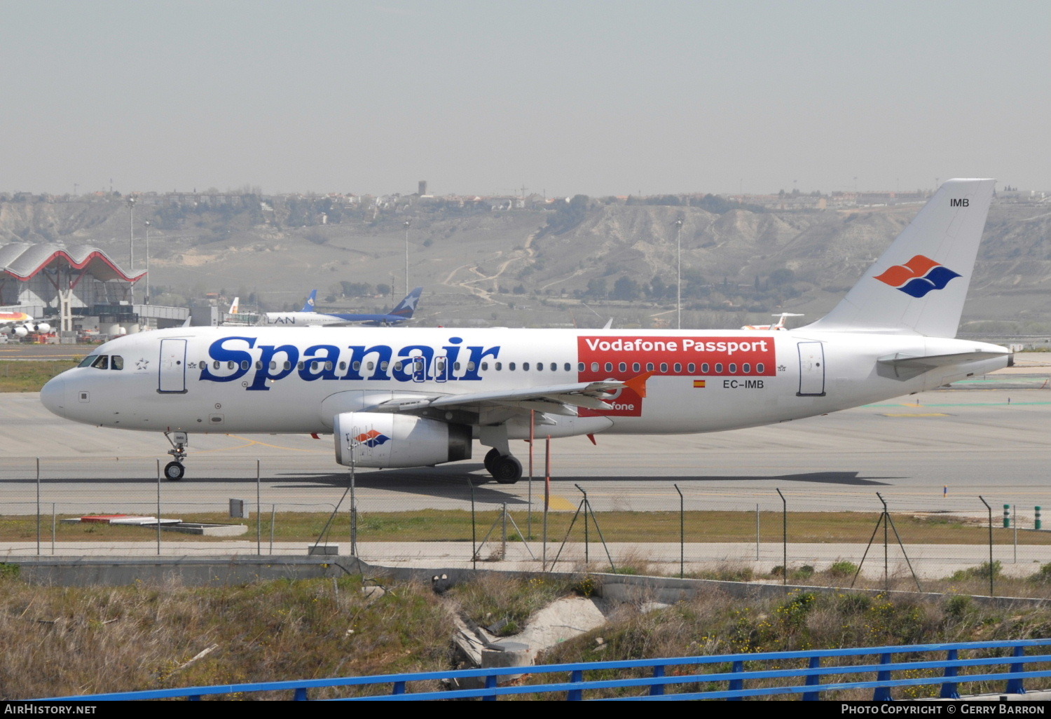 Aircraft Photo of EC-IMB | Airbus A320-232 | Spanair | AirHistory.net #116732