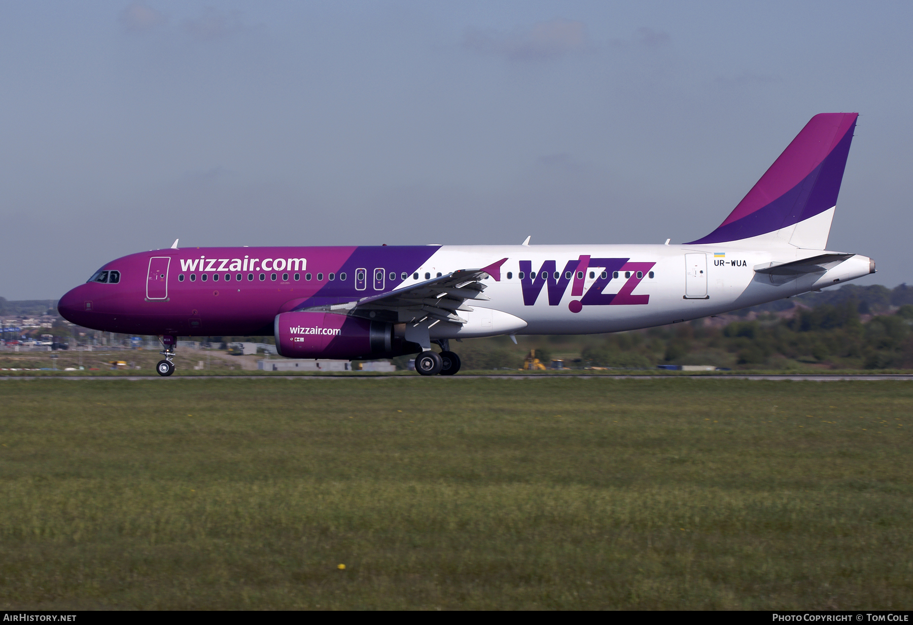 Aircraft Photo of UR-WUA | Airbus A320-232 | Wizz Air | AirHistory.net #116891