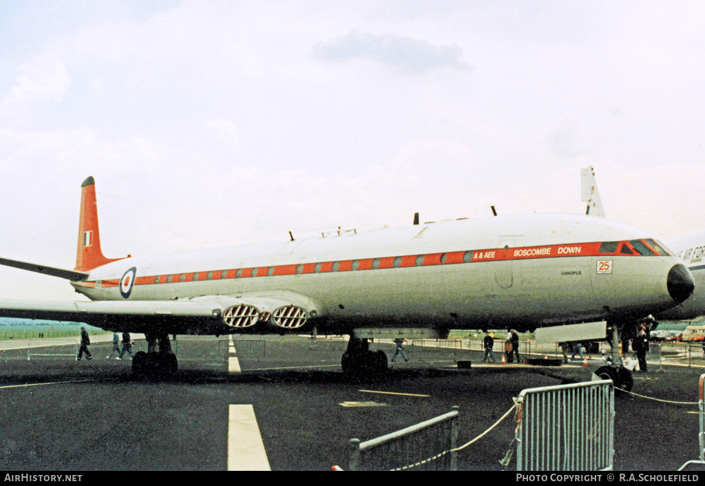 Aircraft Photo of XS235 | De Havilland D.H. 106 Comet 4C | UK - Air Force | AirHistory.net #117051