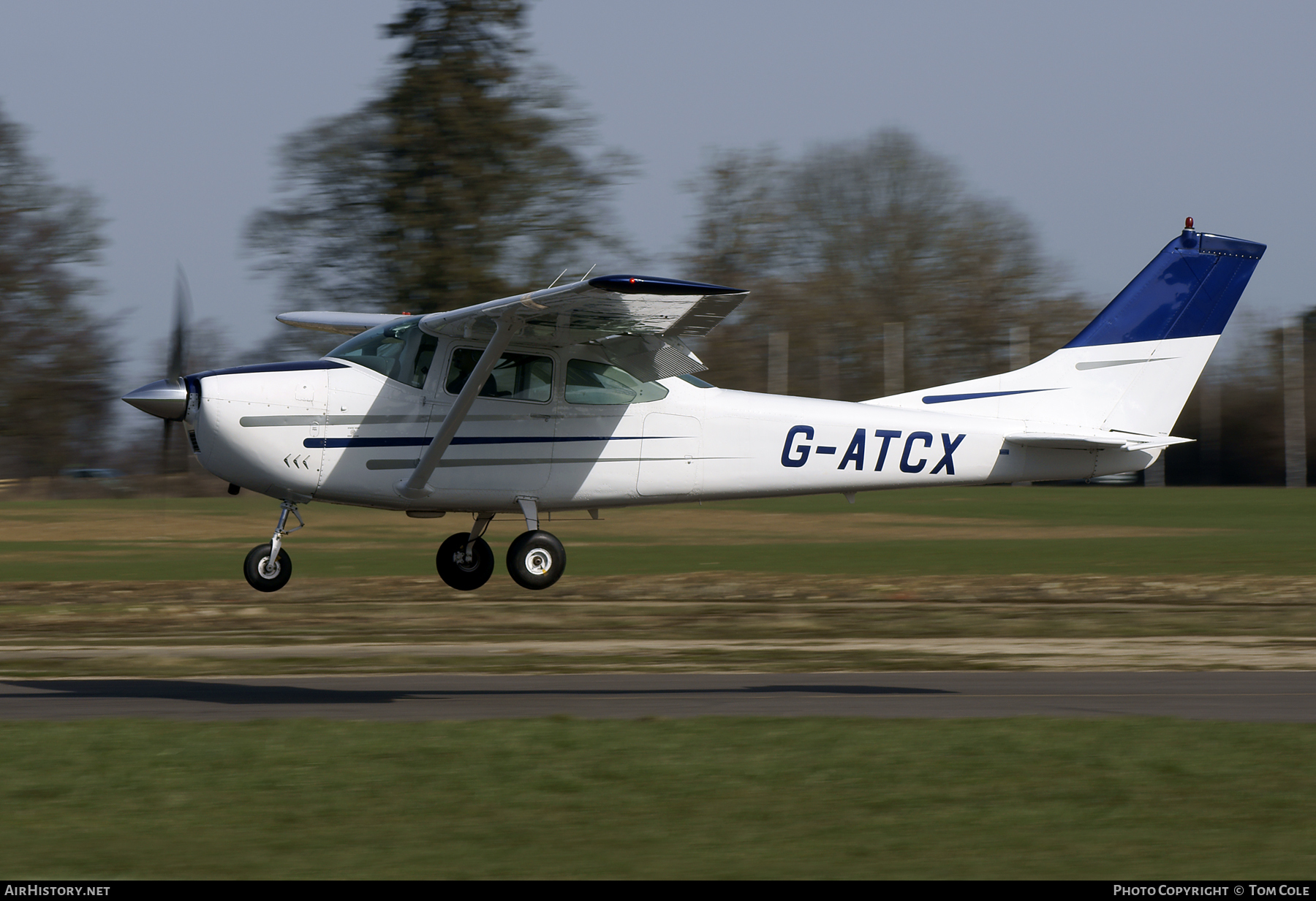Aircraft Photo of G-ATCX | Cessna 182H | AirHistory.net #117115