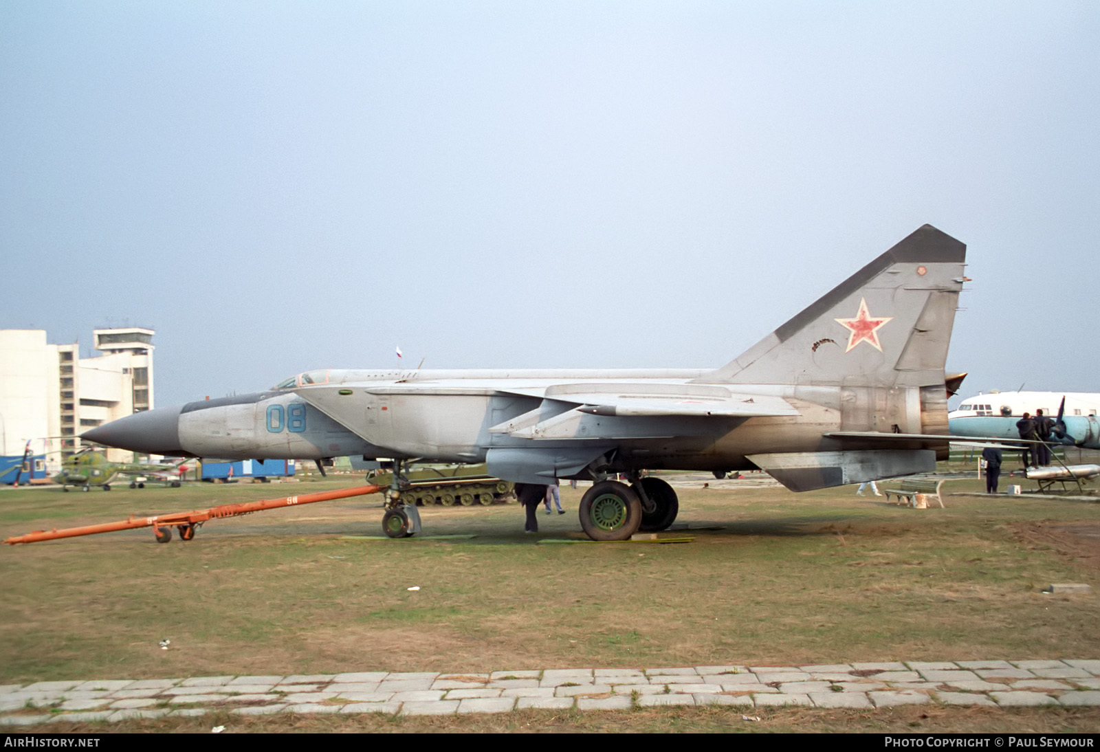 Aircraft Photo of 08 blue | Mikoyan-Gurevich MiG-25PD | AirHistory.net #117264