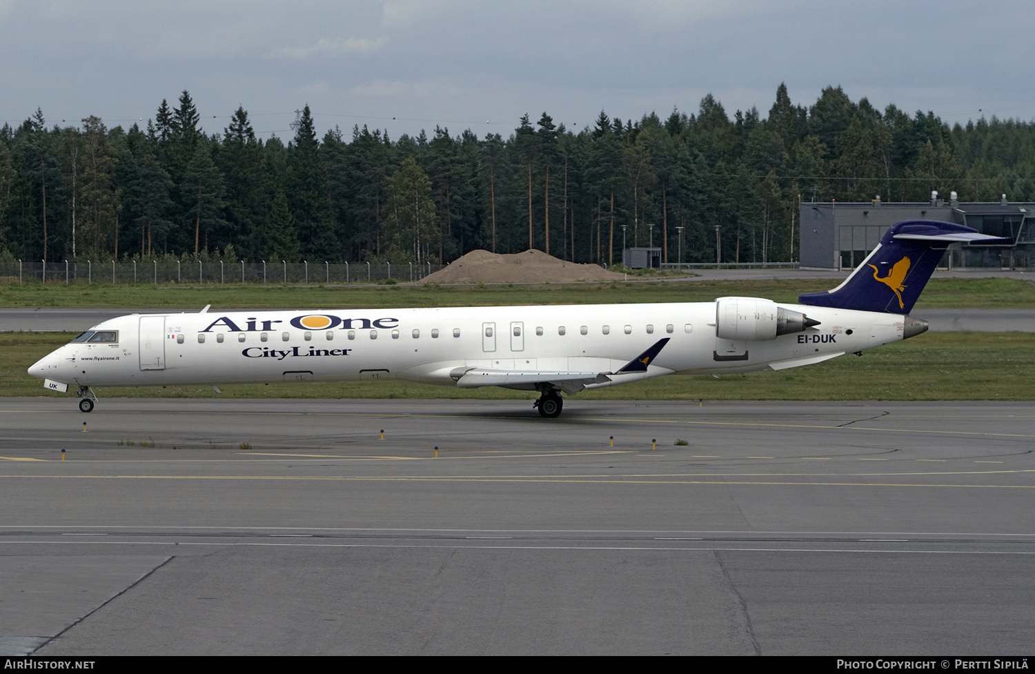 Aircraft Photo of EI-DUK | Bombardier CRJ-900ER (CL-600-2D24) | Air One CityLiner | AirHistory.net #117331
