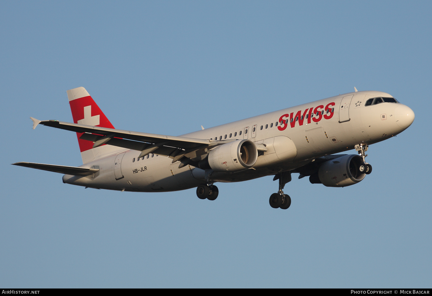 Aircraft Photo of HB-JLR | Airbus A320-214 | Swiss International Air Lines | AirHistory.net #117381