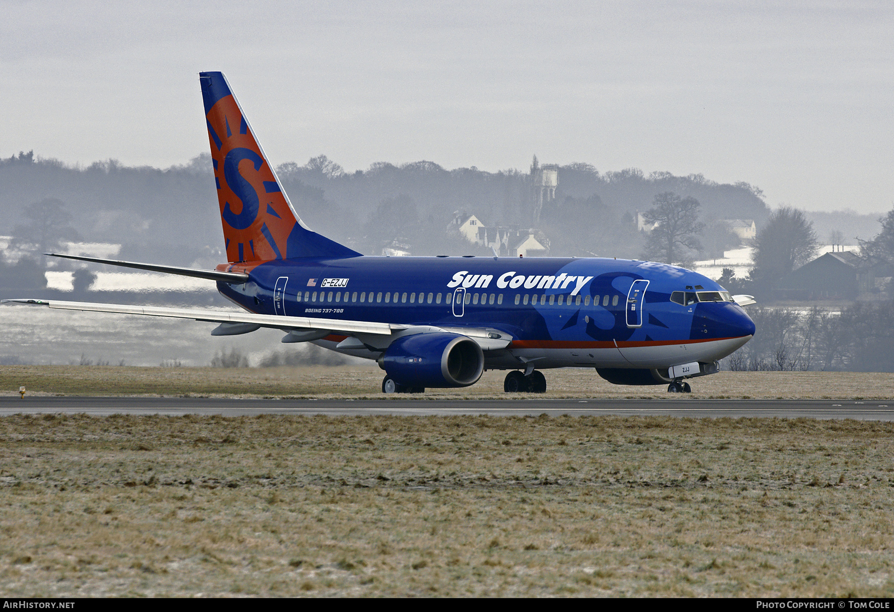 Aircraft Photo of G-EZJJ | Boeing 737-73V | Sun Country Airlines | AirHistory.net #117389