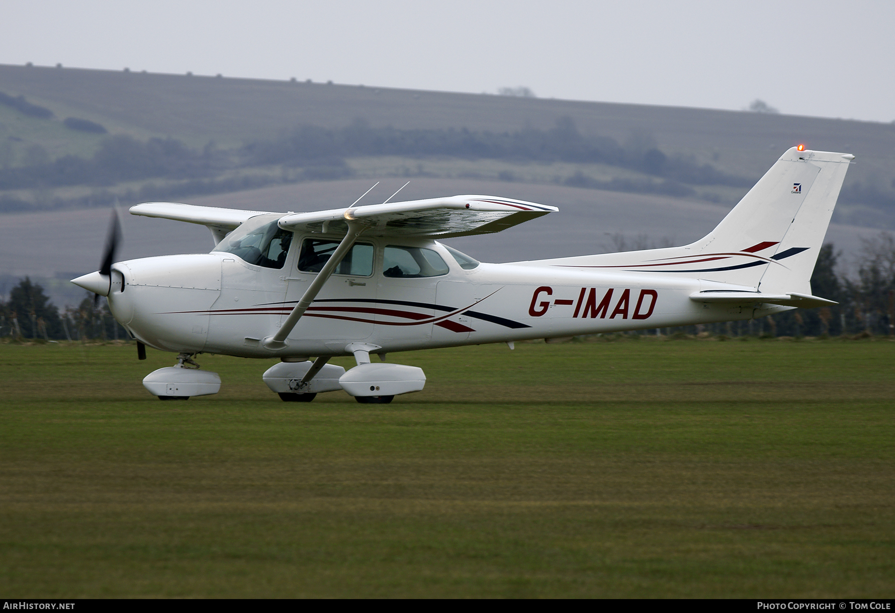 Aircraft Photo of G-IMAD | Cessna 172P Skyhawk | AirHistory.net #117400